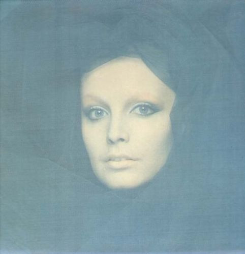 Patty Pravo – Per Aver Visto Un Uomo Piangere E Soffrire Dio Si Trasformò In Musica E Poesia